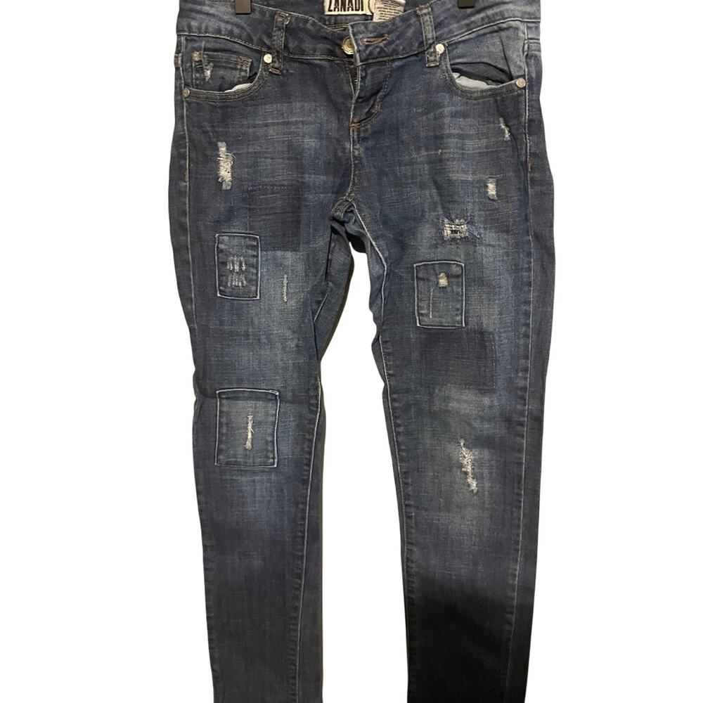 Zanadi size 5 juniors jeans, distressed